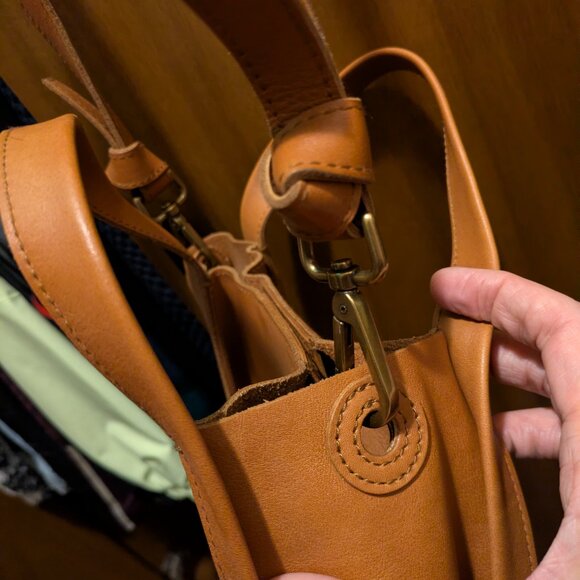 Madewell Sydney Crossbody Bag - Picture 2 of 6